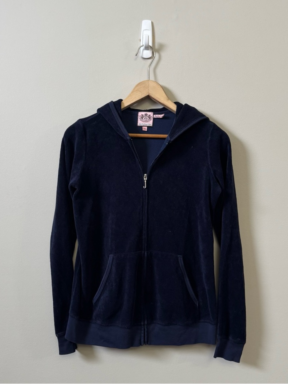 Juicy couture Y2K navy blue zip up Terry cloth hoodie (marks on sleeve) 💜